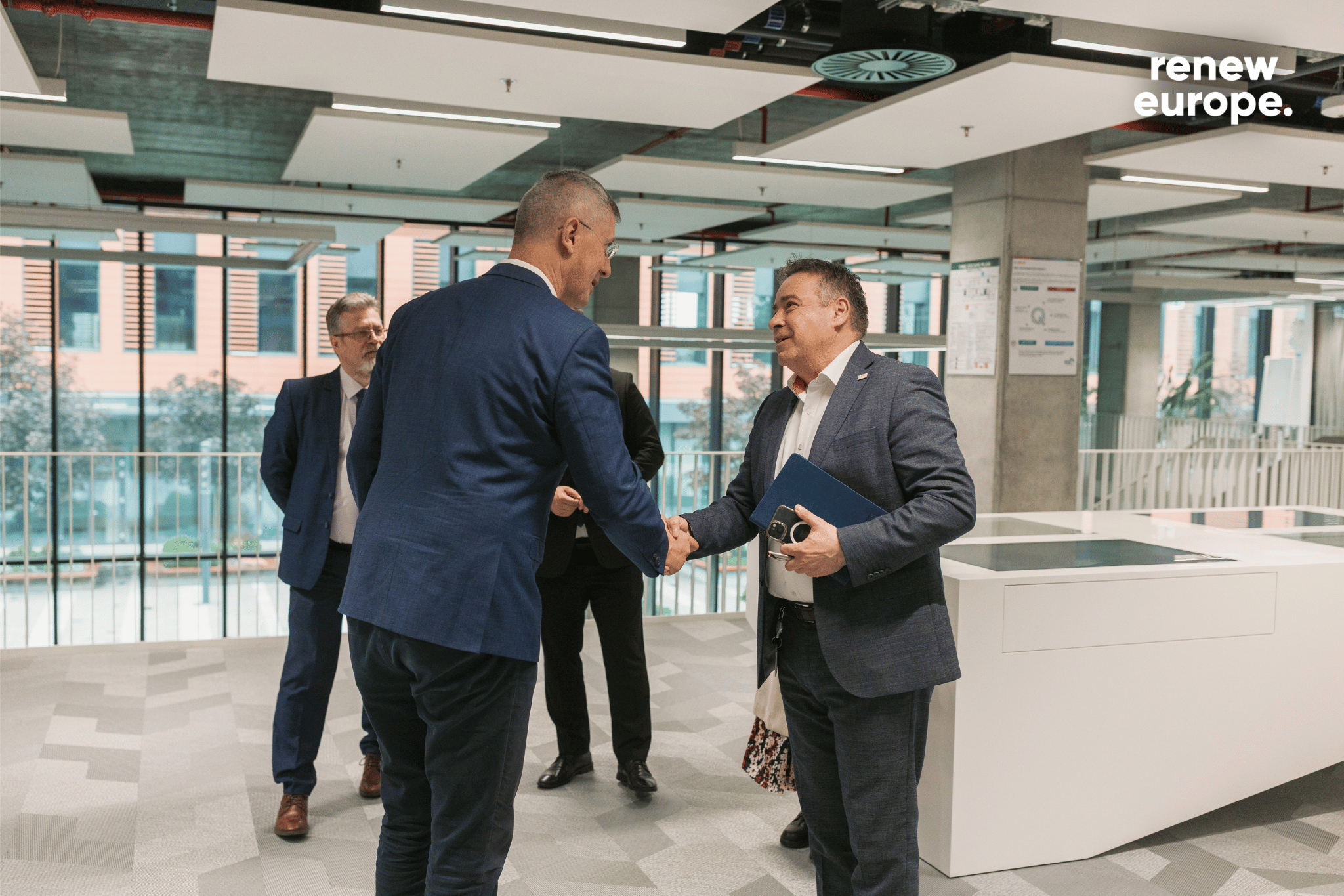 De la Cluj se programează mașinile viitorului. Centrul de Inginerie Bosch din Cluj-Napoca -  un exemplu de ceea ce înseamnă competitivitatea românească la nivel global