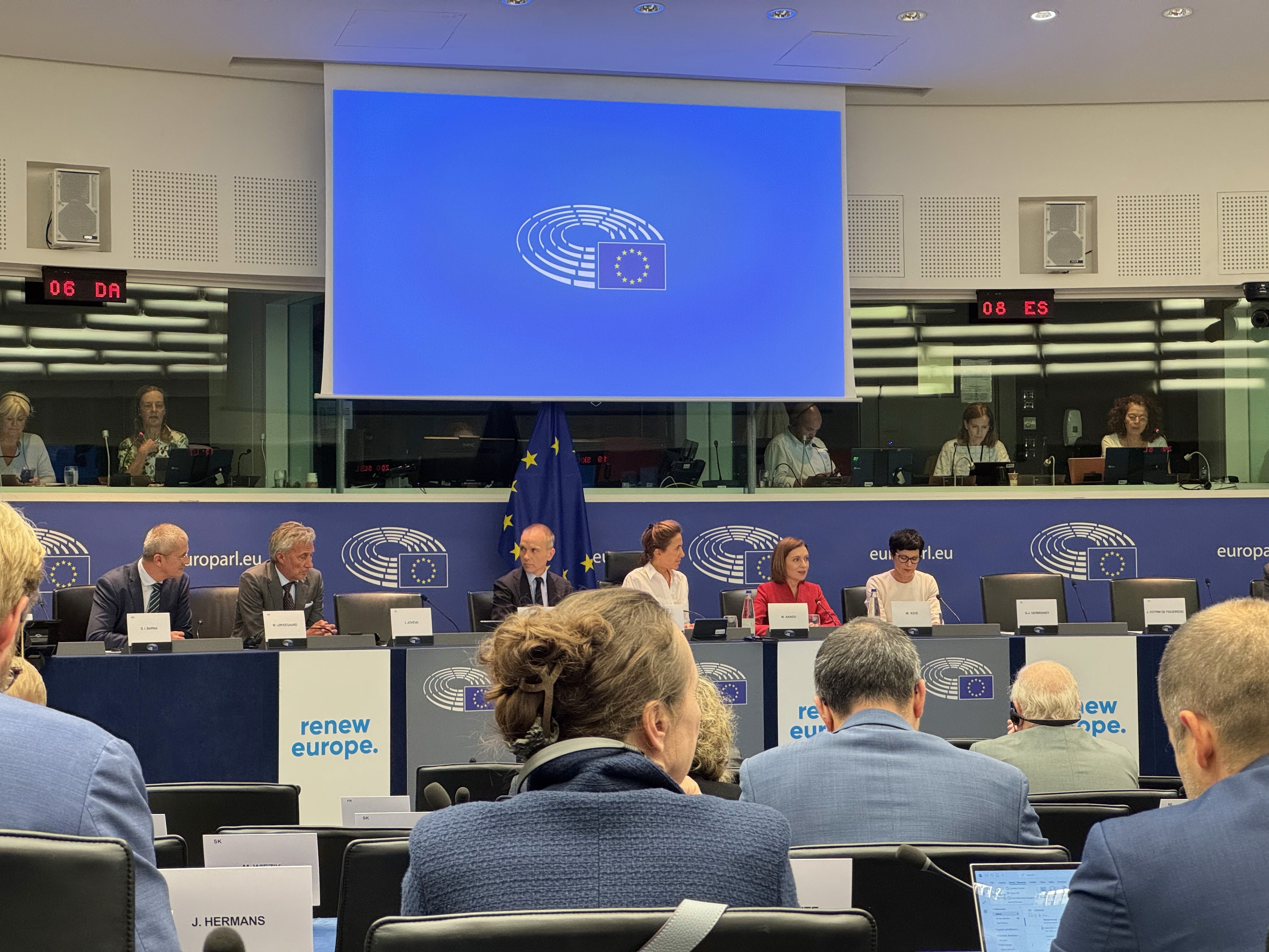 Republica Moldova, lăudată pentru progresele în procesul de aderare la UE